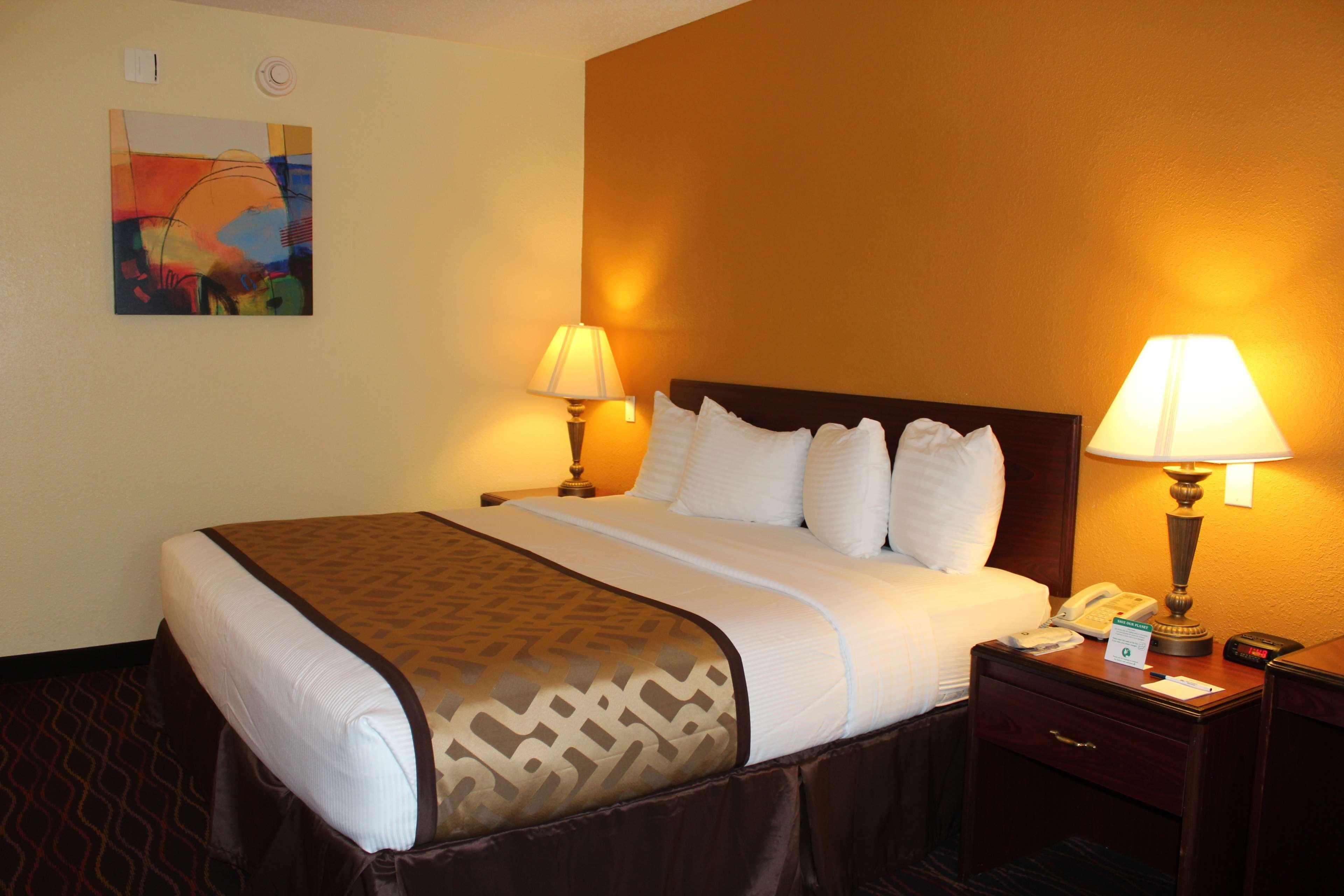 Best Western B R Guest Zanesville Bagian luar foto