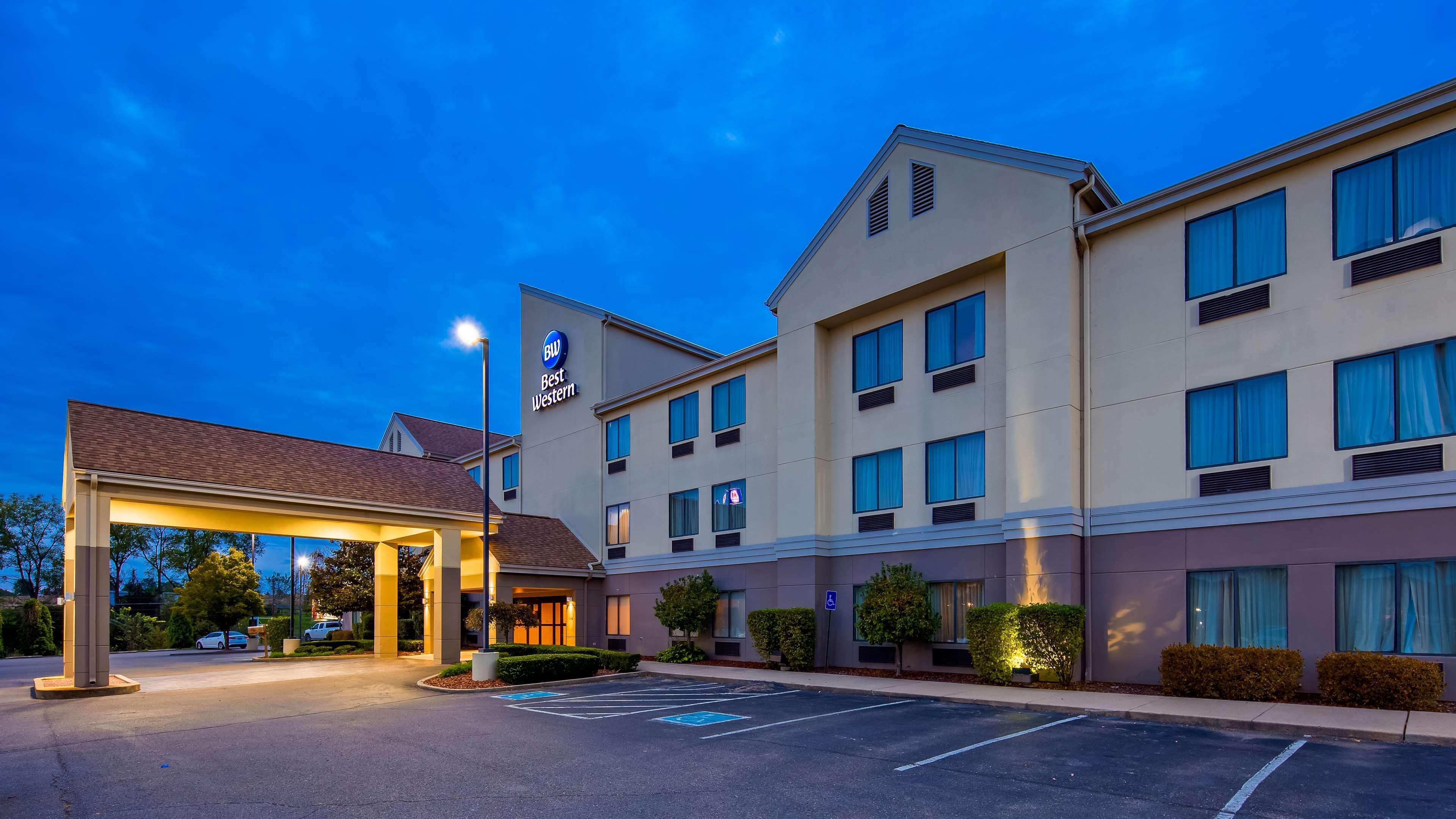 Best Western B R Guest Zanesville Bagian luar foto