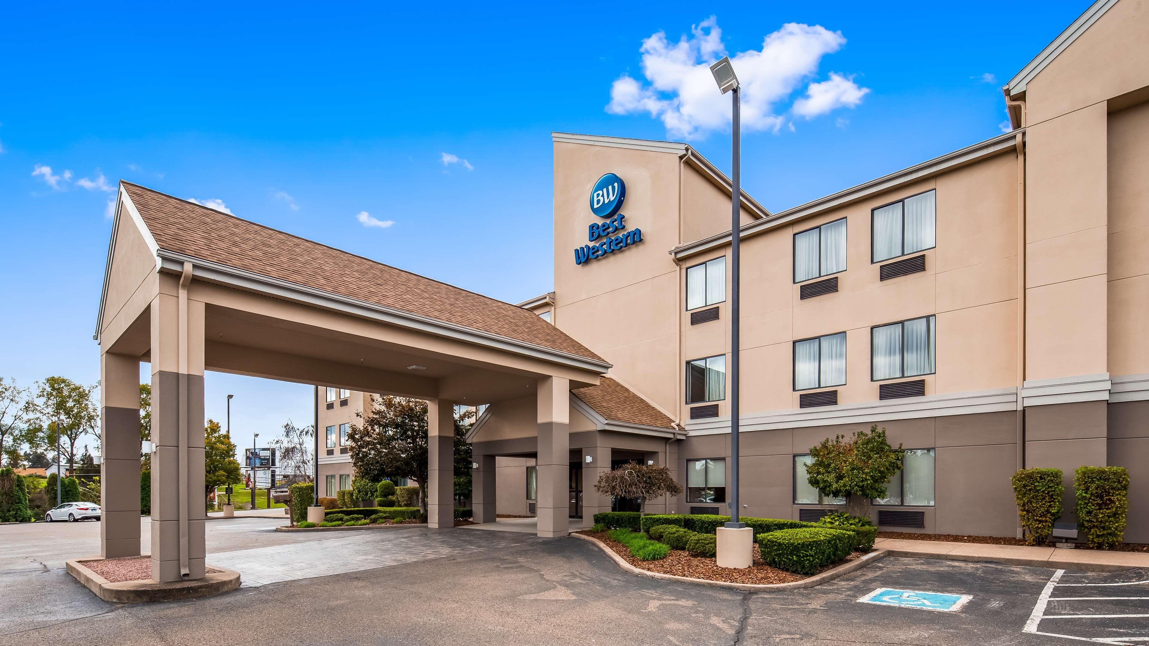 Best Western B R Guest Zanesville Bagian luar foto